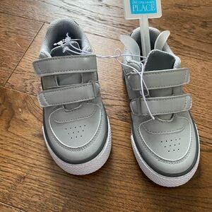 The Children's Place Light Gray Kids Sneakers